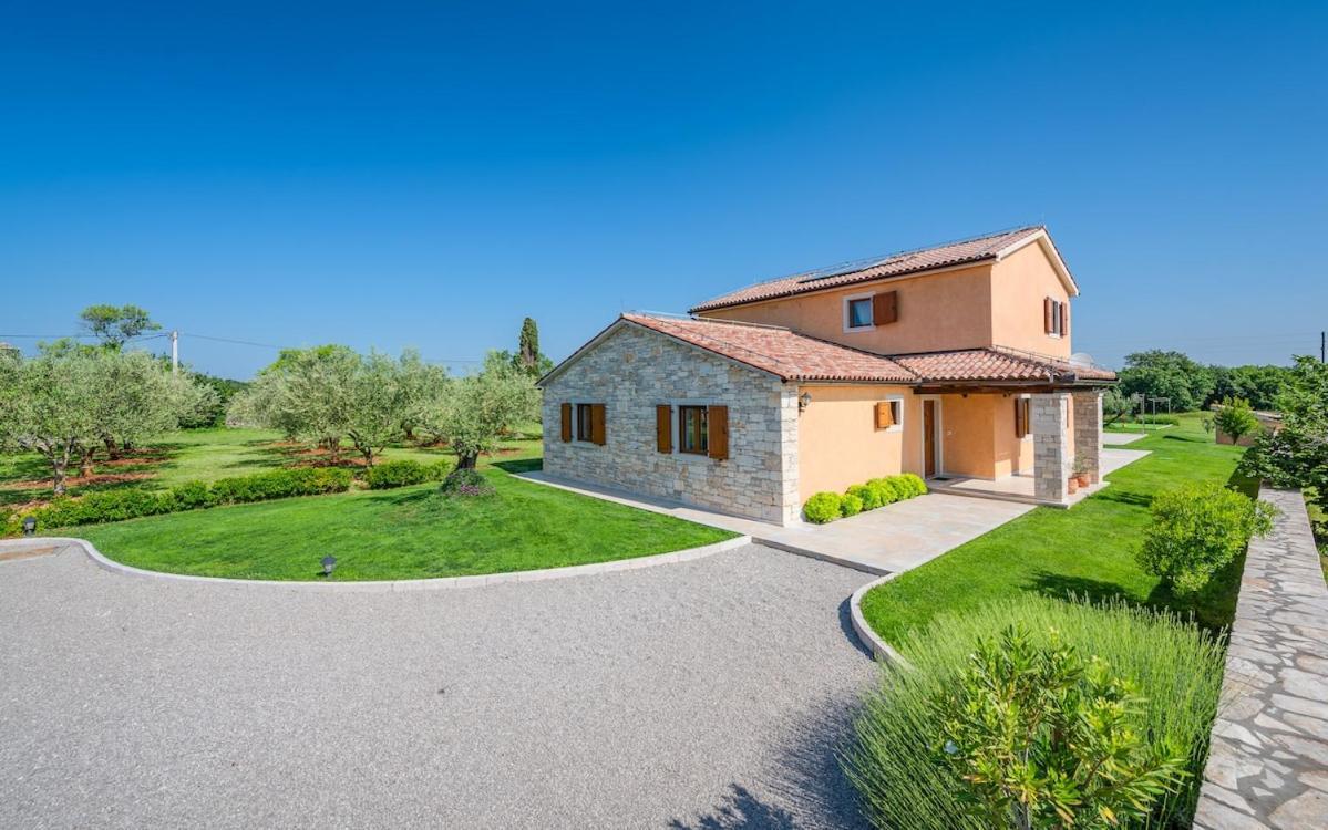 Villa Oliveta By Istrialux Filipana Exterior photo